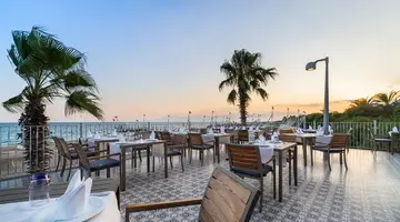 CONCORDE DE LUXE RESORT