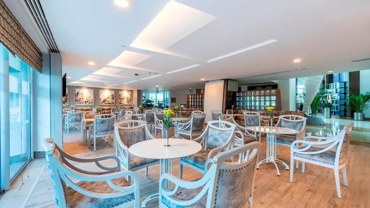 CONCORDE DE LUXE RESORT