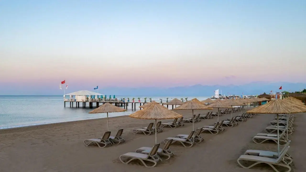 CONCORDE DE LUXE RESORT