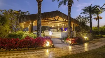 CONCORDE DE LUXE RESORT