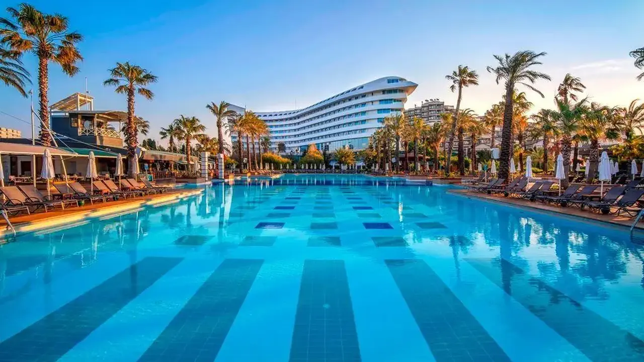 CONCORDE DE LUXE RESORT