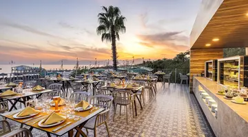 CONCORDE DE LUXE RESORT