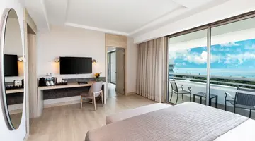 CONCORDE DE LUXE RESORT