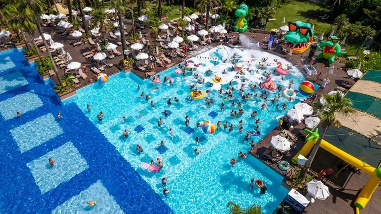 Concorde Deluxe Resort