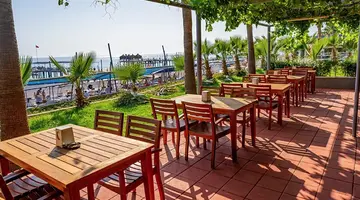 CONCORDIA CELES HOTEL
