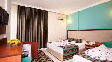 CONCORDIA CELES HOTEL