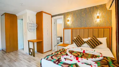 CONCORDIA CELES HOTEL