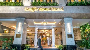 Conifer Grand Hotel
