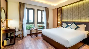 Conifer Grand Hotel