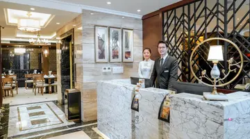Conifer Grand Hotel