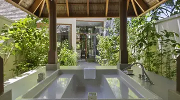 CONRAD MALDIVES RANGALI ISLAND