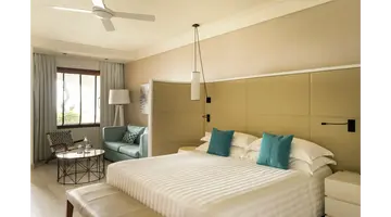 CONSTANCE BELLE MARE PLAGE HOTEL & VILLAS
