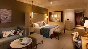 CONSTANCE BELLE MARE PLAGE HOTEL & VILLAS
