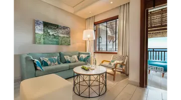 CONSTANCE BELLE MARE PLAGE HOTEL & VILLAS