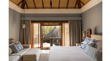CONSTANCE BELLE MARE PLAGE HOTEL & VILLAS