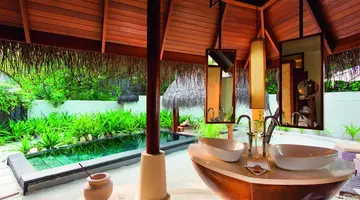 Constance Halaveli Maldives