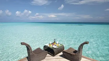 Constance Moofushi 5