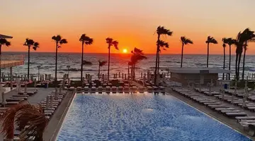Constantinos The Great Beach Hotel