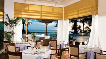 Constantinou Bros Athena Beach Hotel