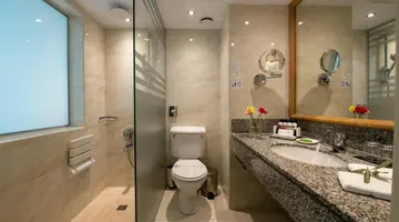 Constantinou Bros Athena Beach Hotel