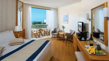 Constantinou Bros Athena Beach Hotel