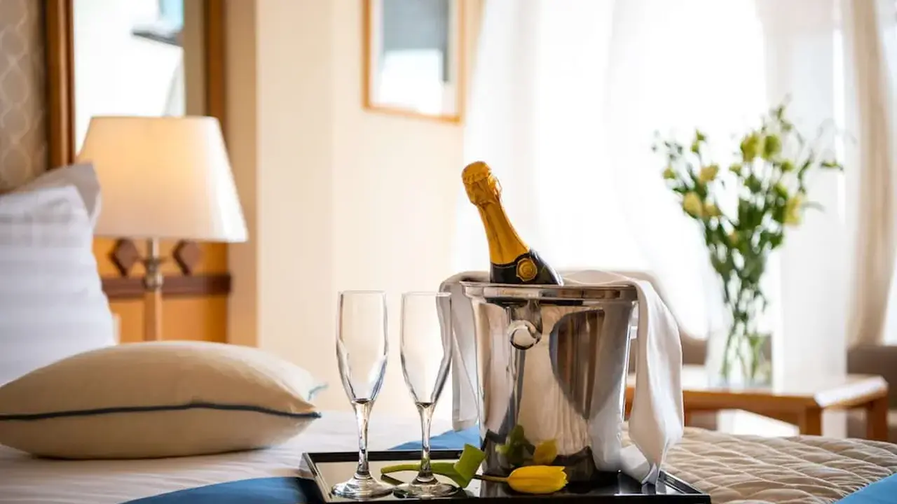 Constantinou Bros Athena Beach Hotel