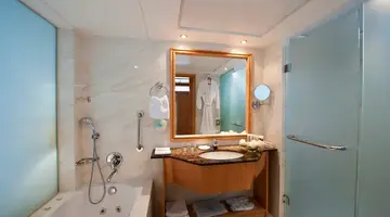 Constantinou Bros Athena Beach Hotel