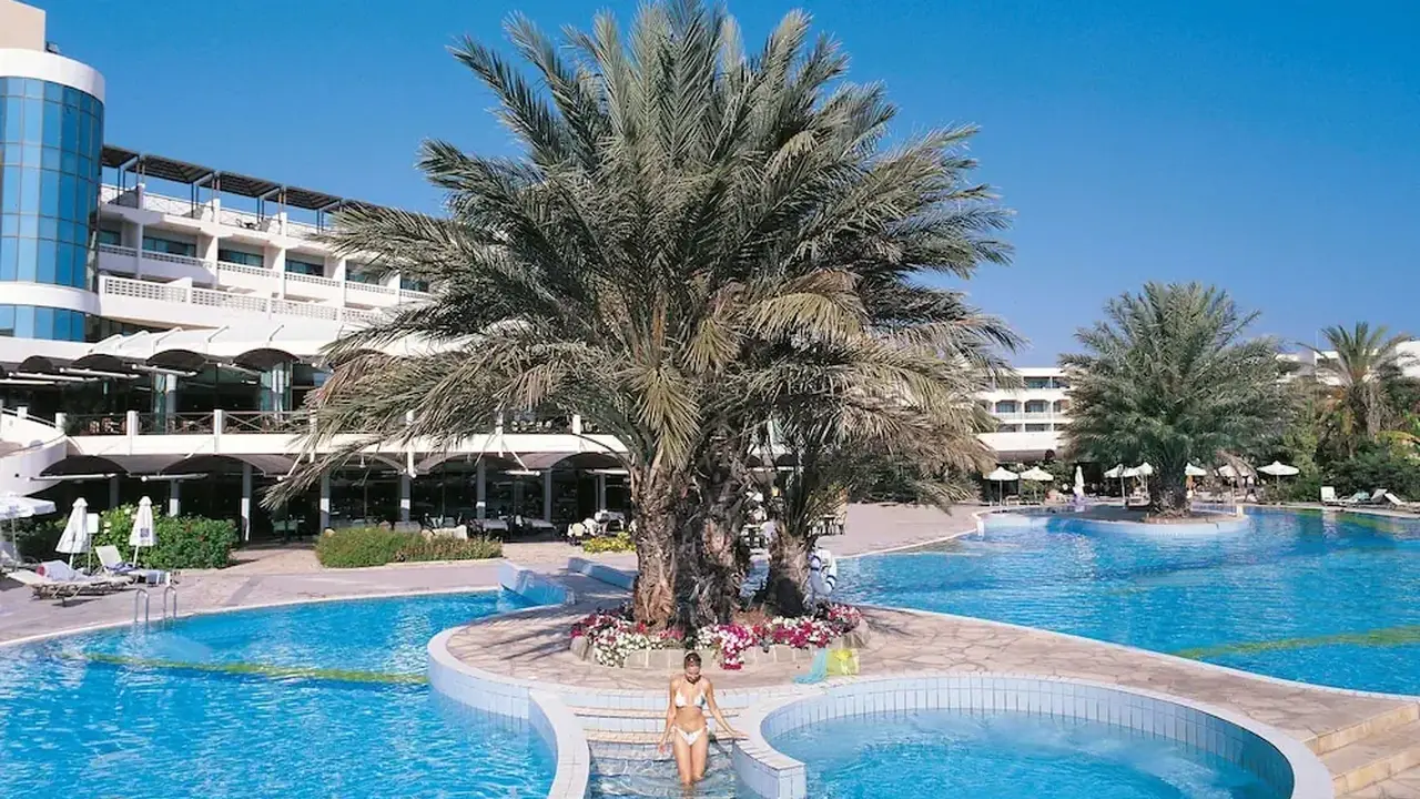 Constantinou Bros Athena Beach Hotel