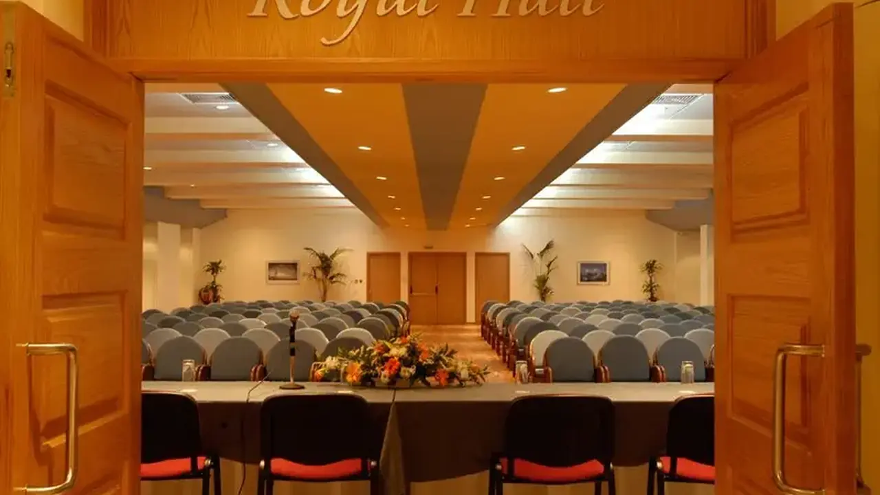 Constantinou Bros Athena Royal Beach Hotel