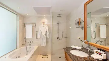 Constantinou Bros Athena Royal Beach Hotel
