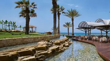 Constantinou Bros Pioneer Beach Hotel