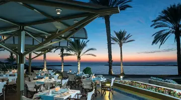 Constantinou Bros Pioneer Beach Hotel