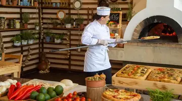 Constantinou Bros Pioneer Beach Hotel