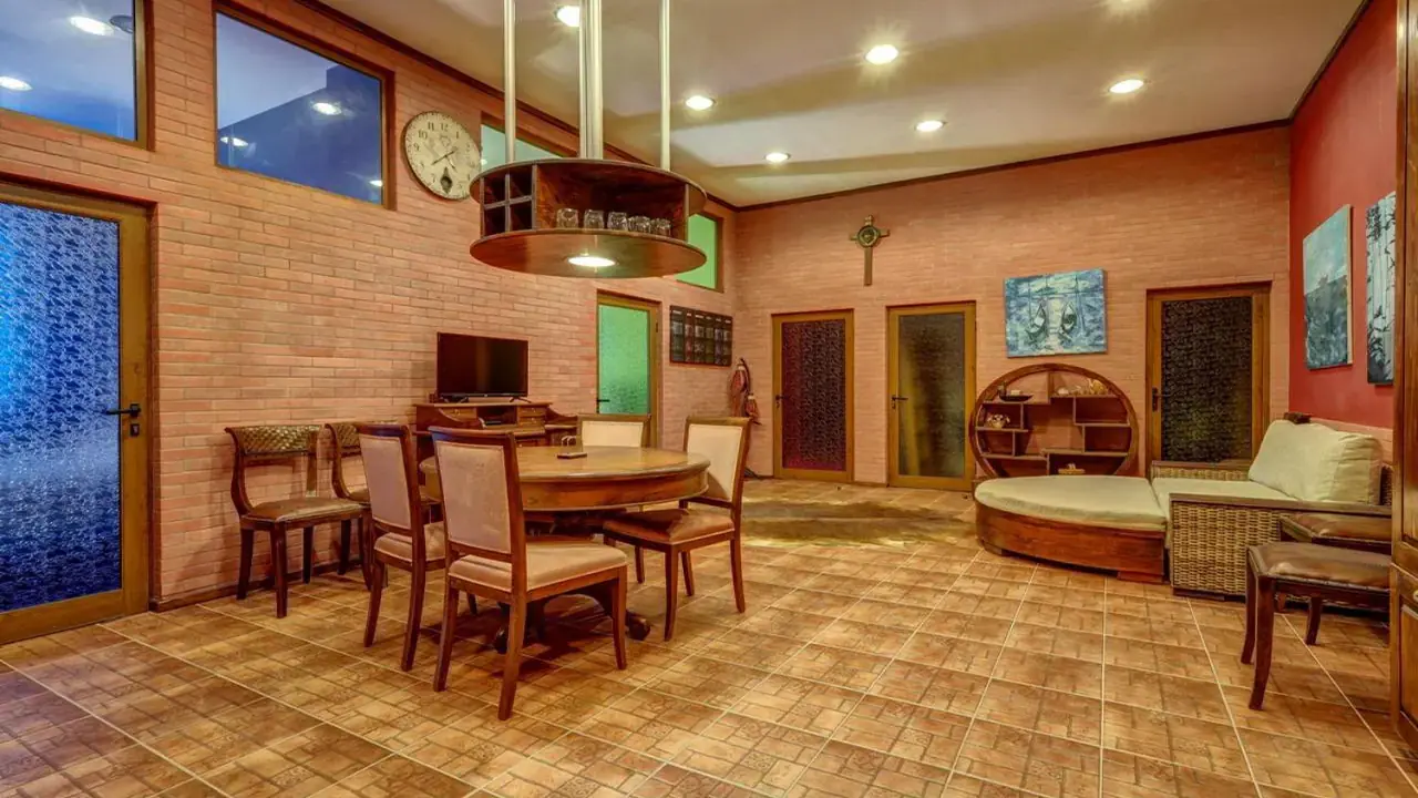 Continental Apartments