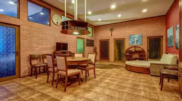 Continental Apartments