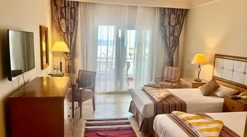 Continental Plaza Beach & Aqua Park Resort
