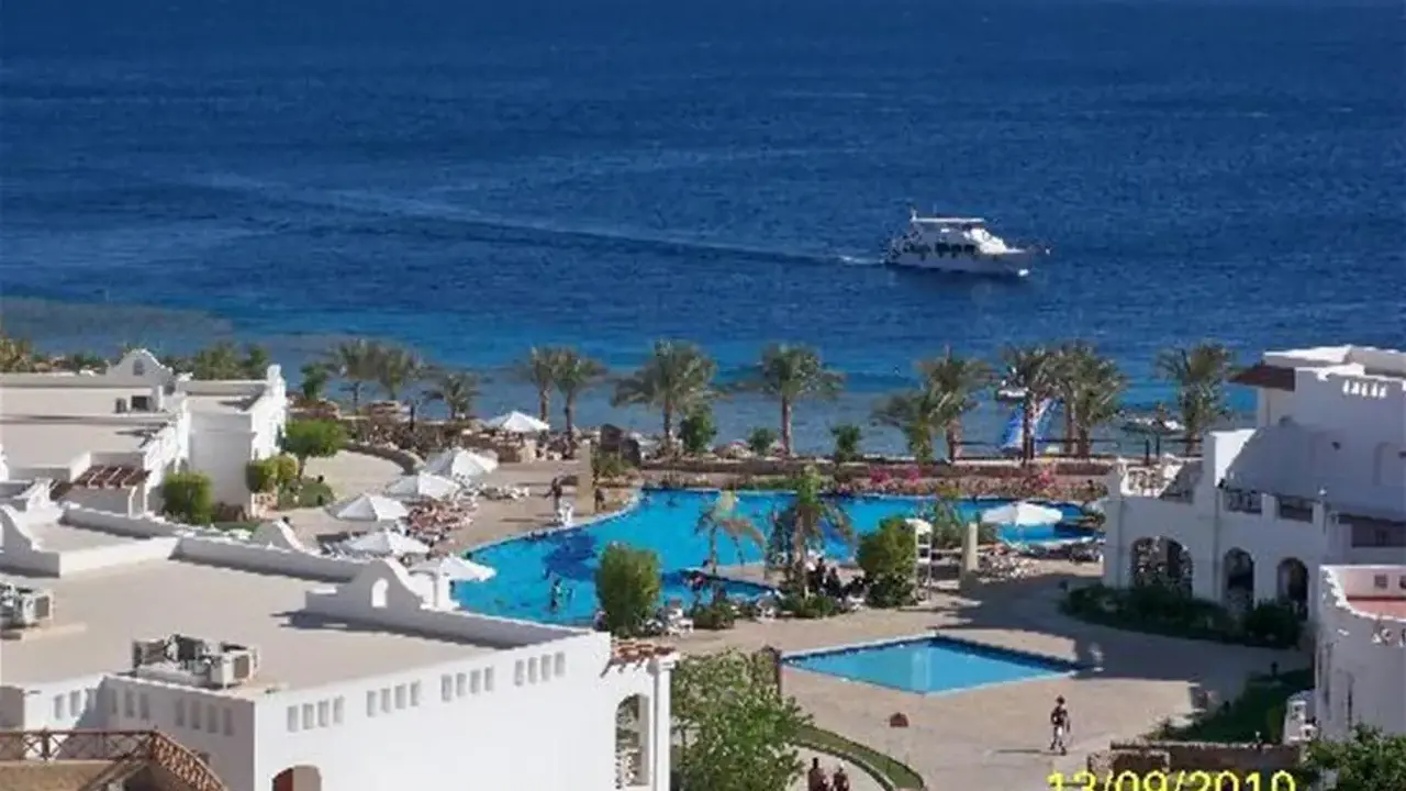 Continental Plaza Beach Resort And Aqua park