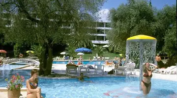 Cook s Club Corfu