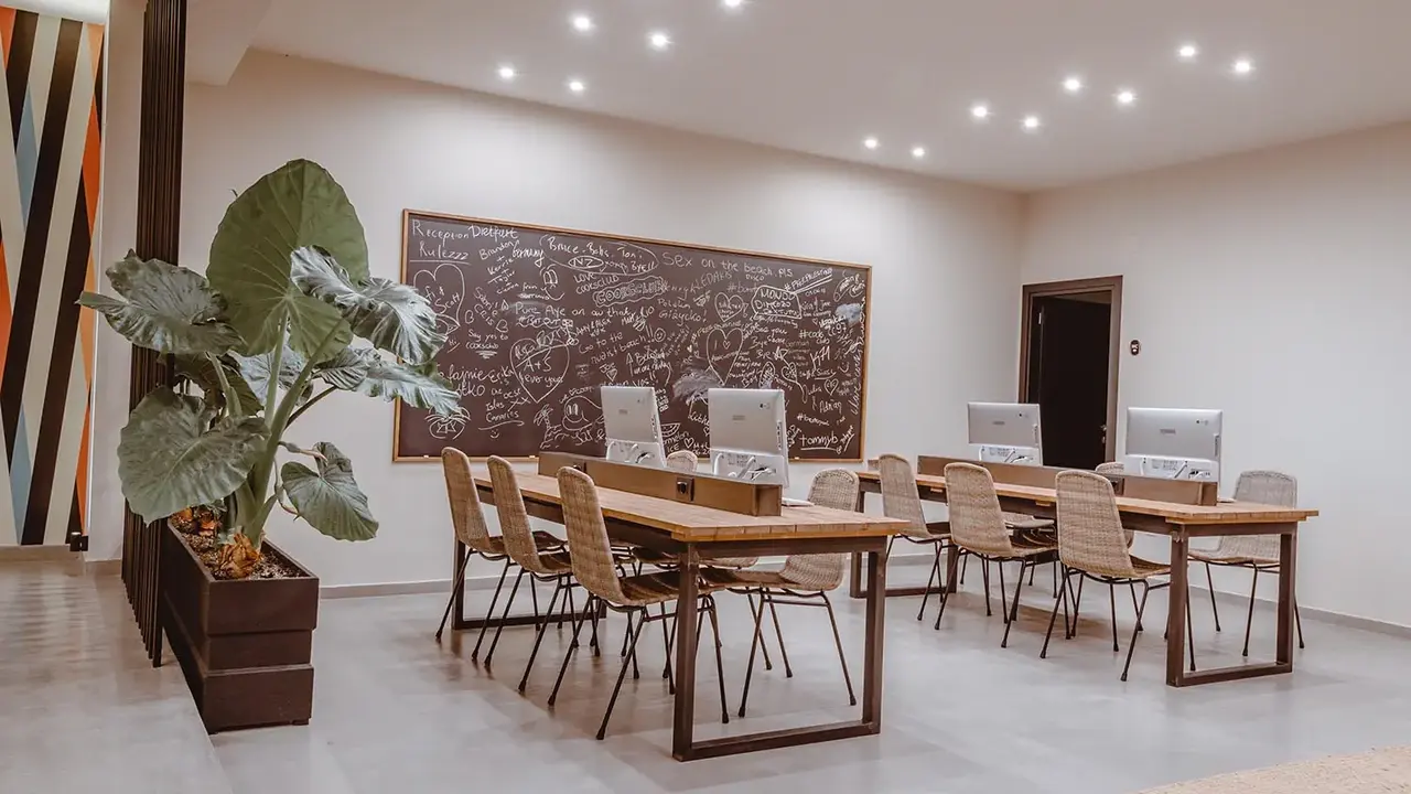 Cook�s Club Hersonissos (Adults Only 1