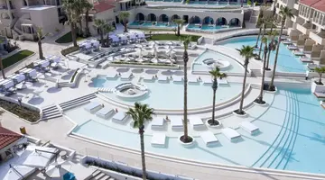 Cora Hotel & Spa