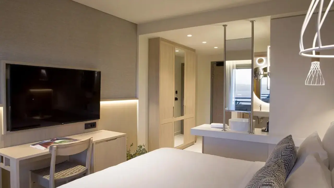 Cora Hotel & Spa