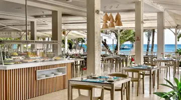 Coral Azur Beach Resort