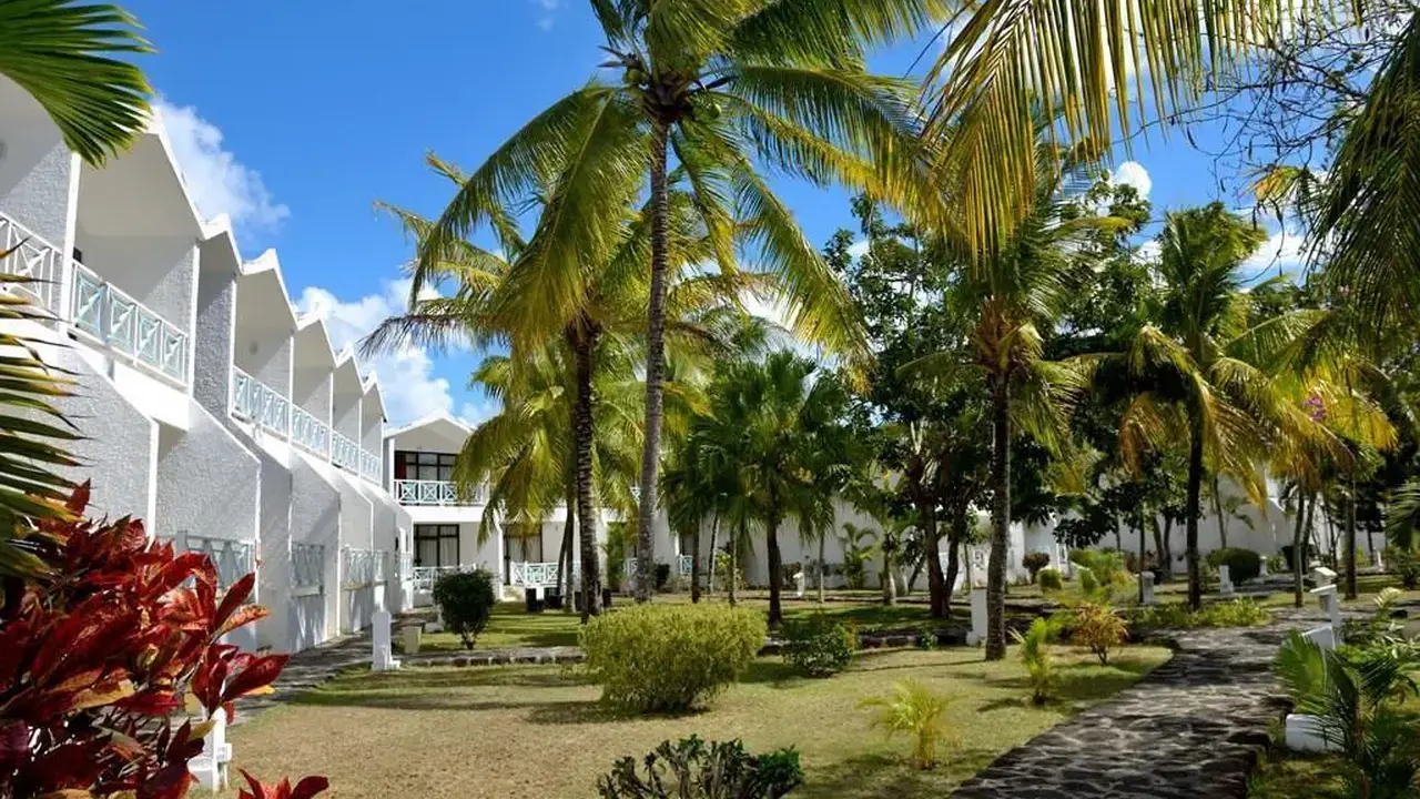 Coral Azur Beach Resort