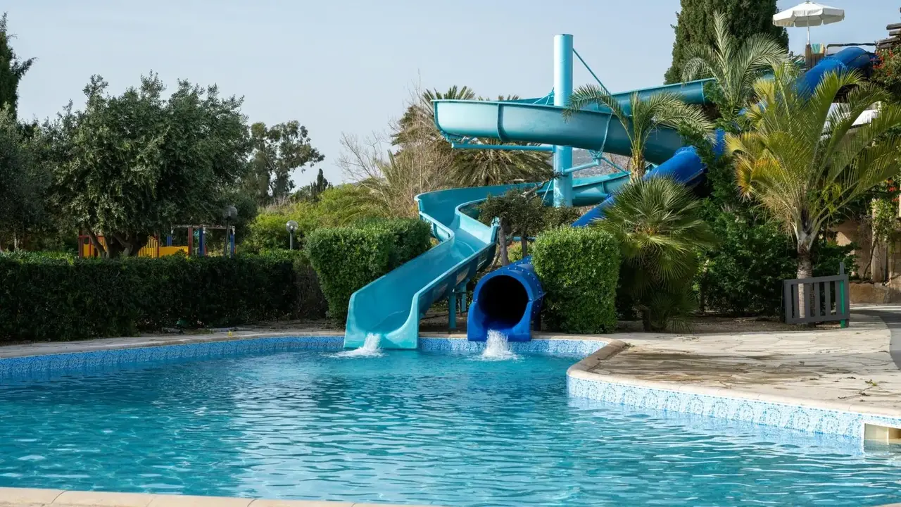 Coral Beach Hotel & Resort
