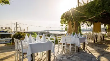 Coral Beach Hotel & Resort