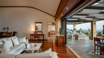 Coral Beach Hotel