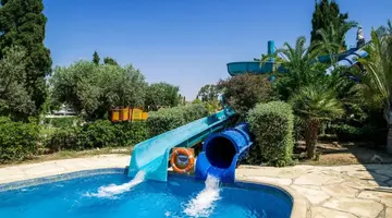 Coral Beach Hotel