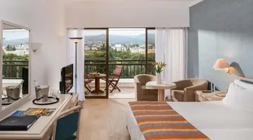 Coral Beach Hotel
