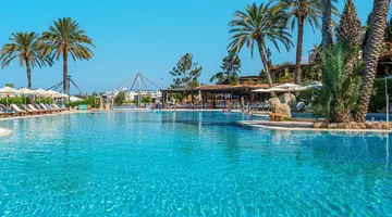 Coral Beach & Resort