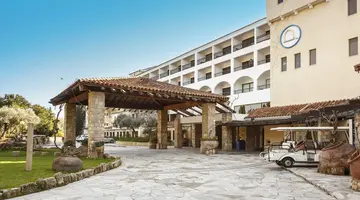 Coral Beach & Resort